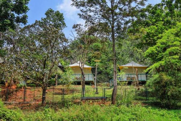 Karlad Lake View Resort