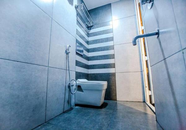 The Cove A- Frame Lakkidi by VOYE HOMES