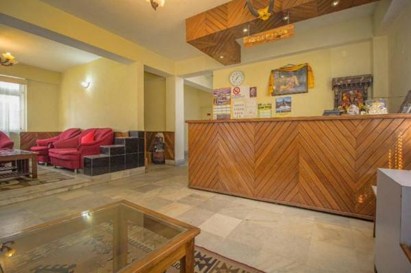 Goroomgo Tara Palace Pelling