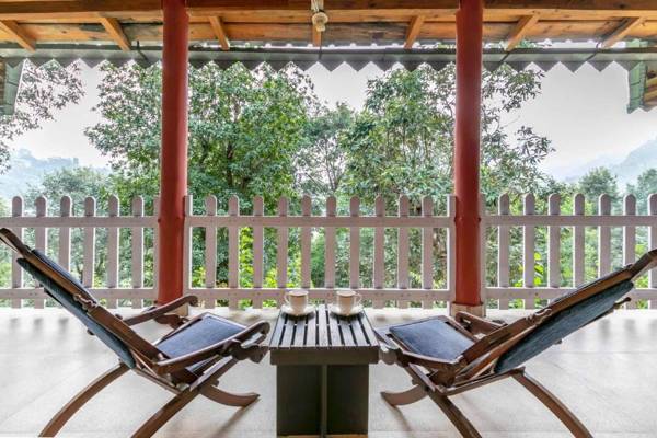 StayVista at Mistletoe House