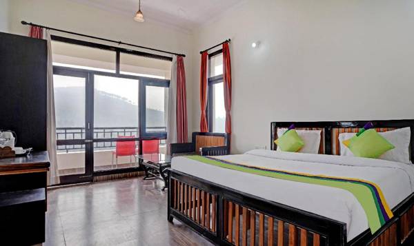 Treebo Trend Spring Birds