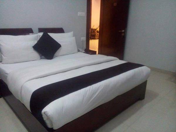 OYO 90114 Punjabi Trade