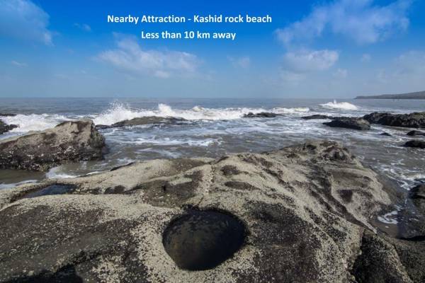 OYO 22072 Muktai Nest