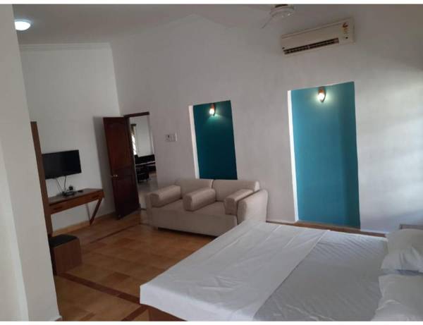 Luxury 4BHK villa 2 mins walk to beach