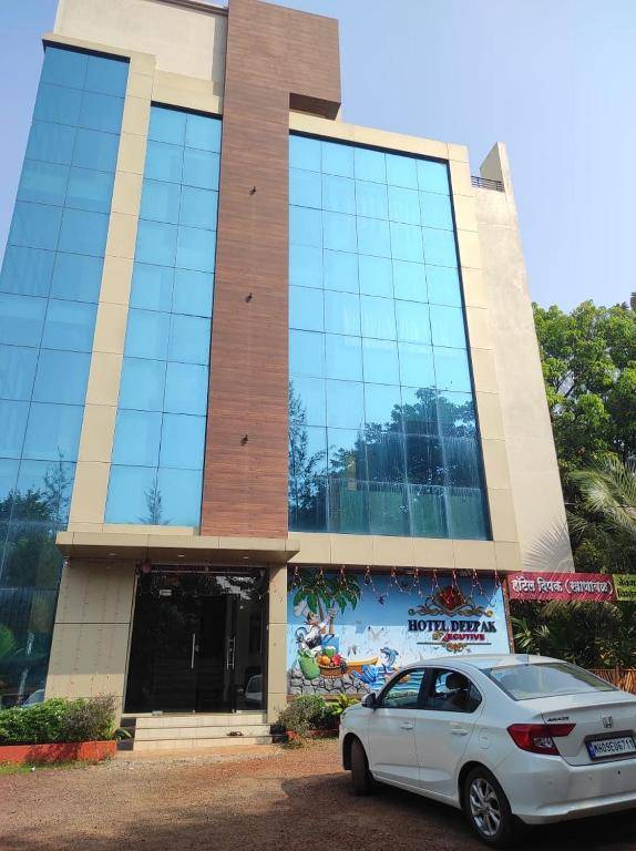 Hotel Deepak Executive Ganpatipule