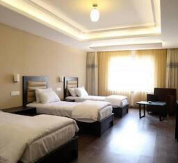 Hotel Swarnaa Paradise