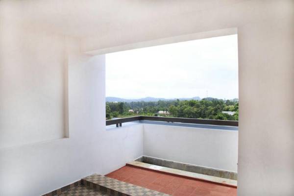 GB Castle Guesthouse - Yelagiri