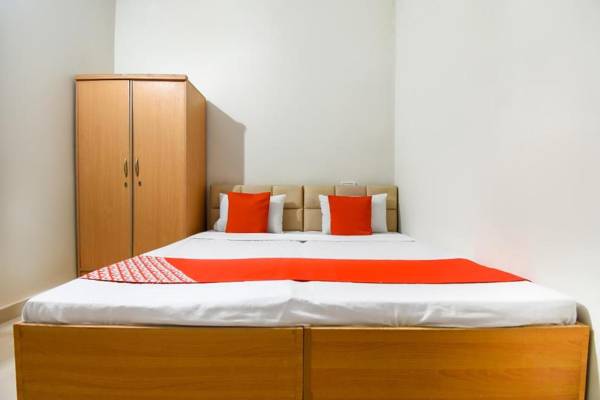 OYO 70517 Sabtera Homes