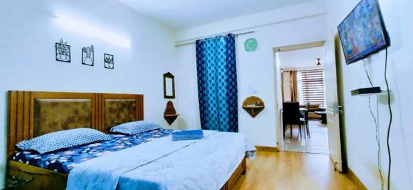 Exclusive 2 AC ROOMS CONDO ENTIRE PLACE