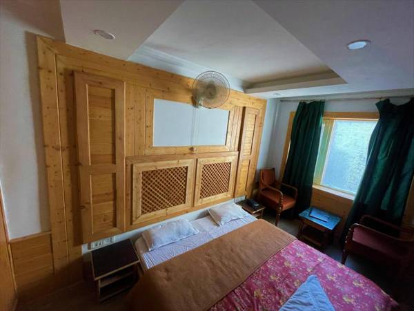 Hotel Sadaf