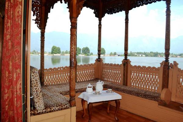 Canada Houseboats