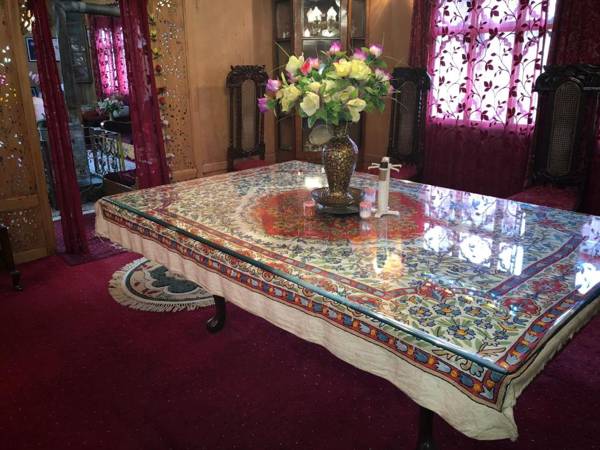 Lake Victoria Group of House Boat