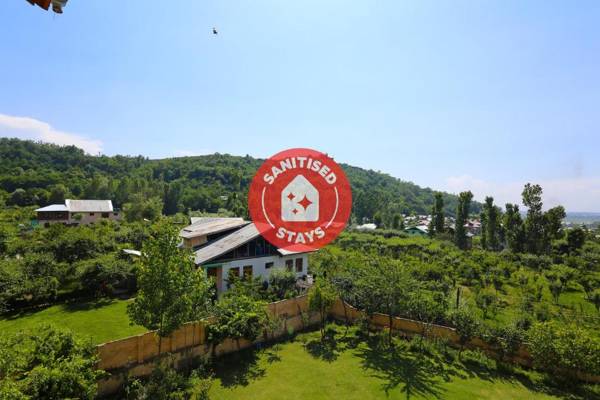 OYO 4484 Hotel EL Classics