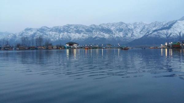 Jacqueline houseboat
