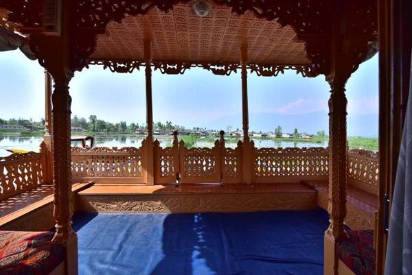 King Paradise Houseboats