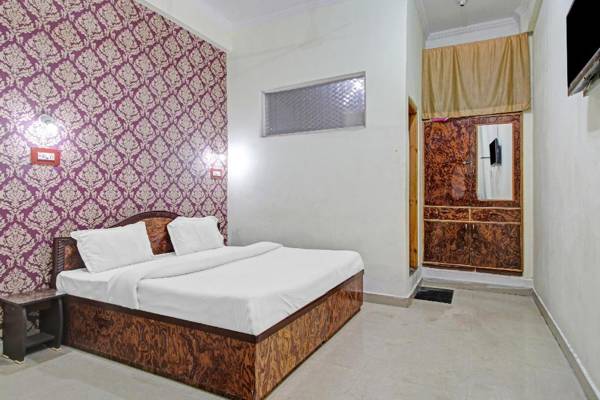 OYO 84461 Shaani Guest House