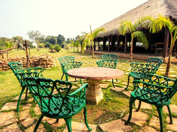 Karhandla Farm And Resort