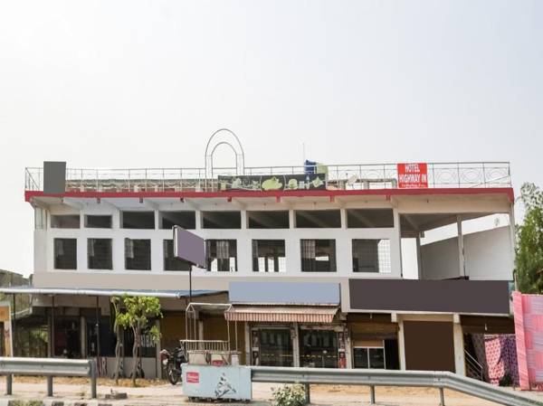 OYO 78901 Hotel Highway Inn