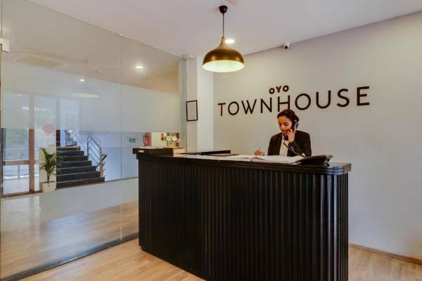 OYO Townhouse 181 Ganeshpeth Colony
