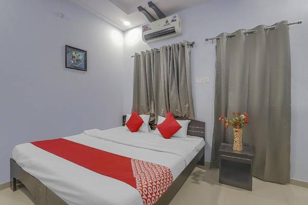 OYO Flagship 79408 Hotel Emerald