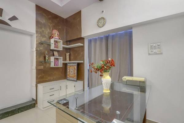 OYO Flagship 79408 Hotel Emerald