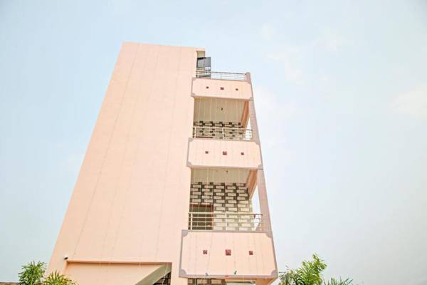 OYO Flagship 83633 Hotel Krishna Villa