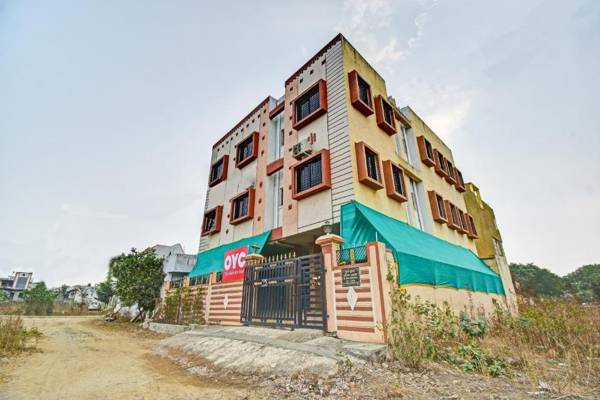 OYO Flagship 85024 Golden Key