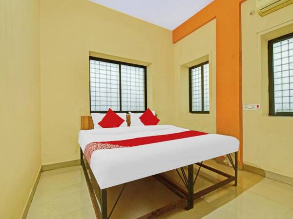 OYO Flagship 85024 Golden Key