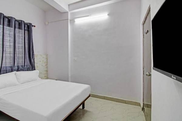 OYO 87543 Rahul service Apartment