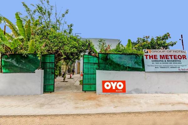 OYO 90945 The Meteor