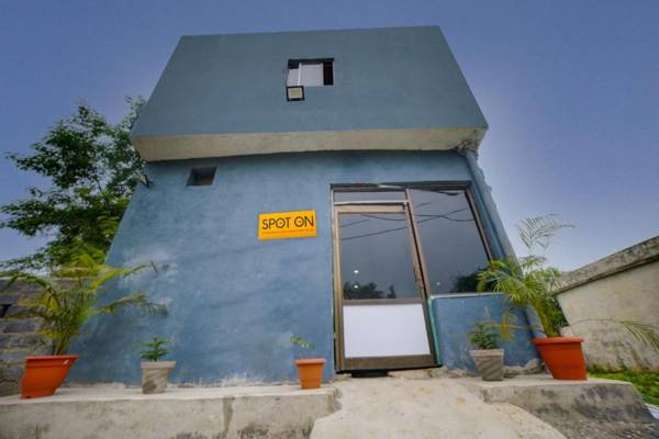 SPOT ON 92512 Hotel Landmark 3