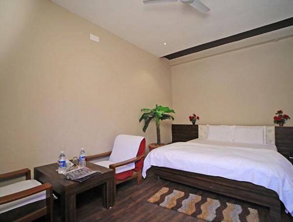 Hotel Kingfisher Palace