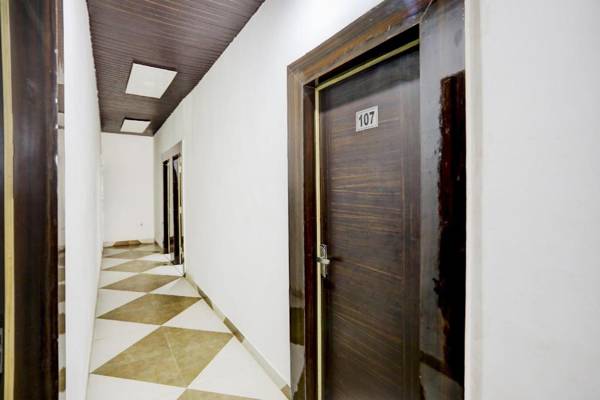 OYO Flagship 80414 Hotel Keshav Residency