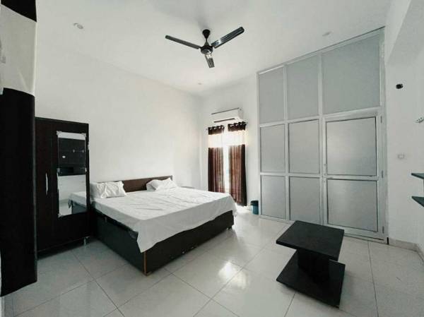 OYO 90394 Hotel Sweet Dream