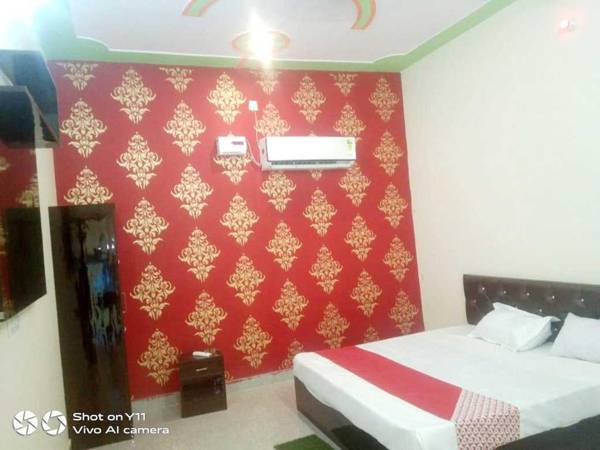 OYO 93312 Hotel The J p s