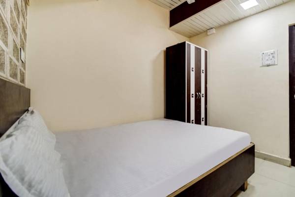 SPOT ON 61441 Sangam Relax Point