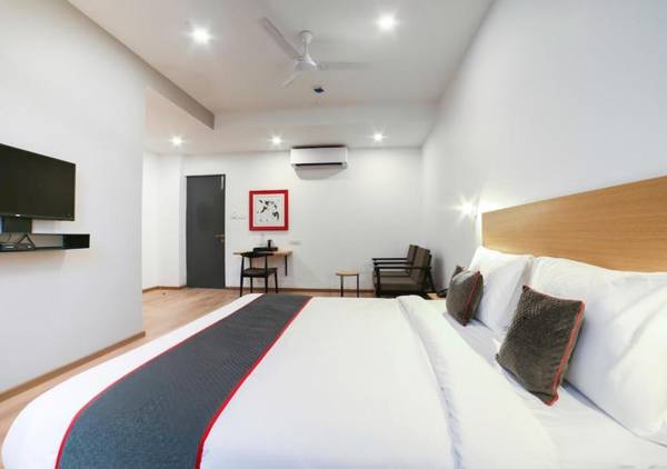 OYO Townhouse 197 Green County