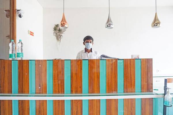 OYO Flagship 84218 Hotel Bankar House