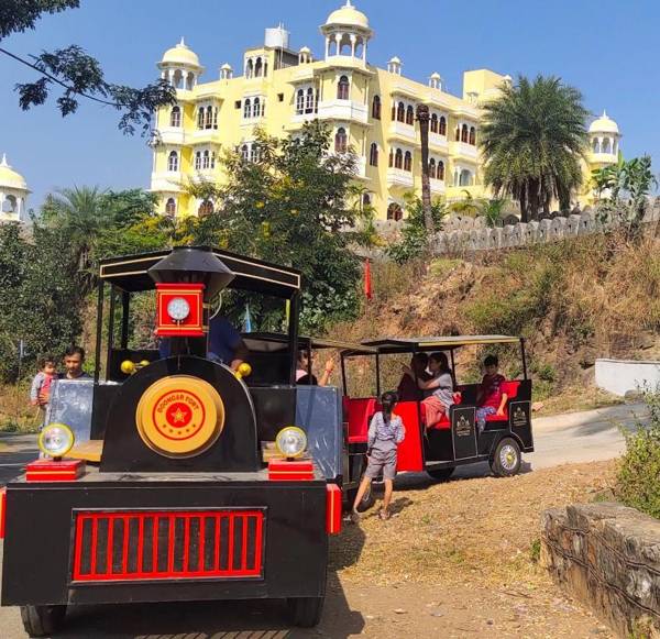 DOONGAR FORT A Unit of Gurukripa Hilltop Resorts