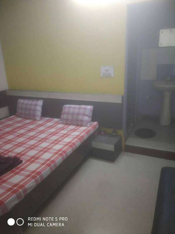 POP 90848 Hotel Bajrang Pailesh