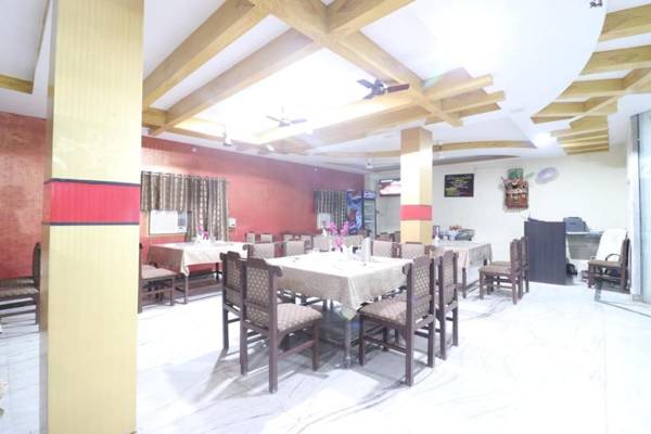 Hotel Anand Lok By WB Inn