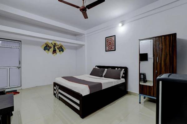 Collection O 81352 Vrindavan - MOCA