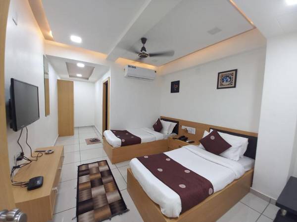 HOTEL RADHE