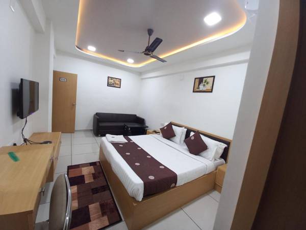 HOTEL RADHE