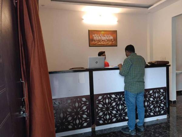 OYO 92930 Fauji Hotel And Restaurant