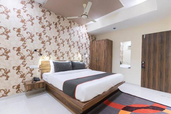 Collection O 76586 Hotel Greenwood