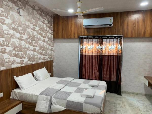 Kesar Hotel