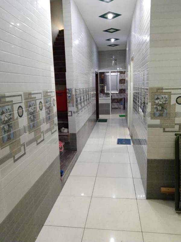 OYO 83493 Hotel Royal King