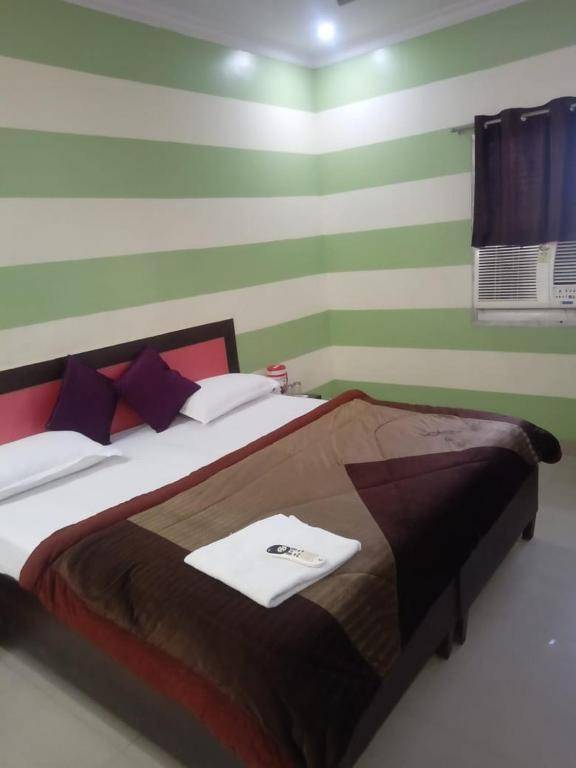 Hotel Siddharth By WB Economy