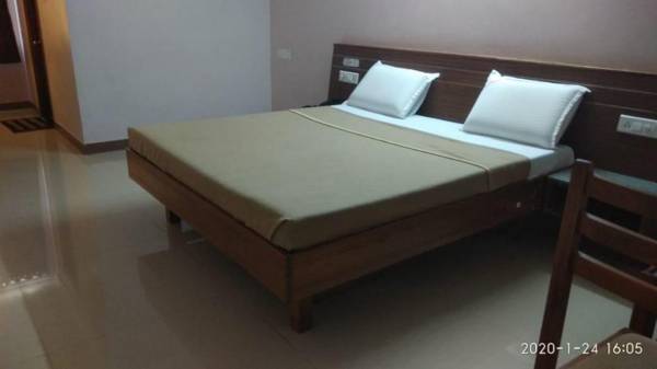 i-ROOMZ Hotel Ratna Sangam Residency